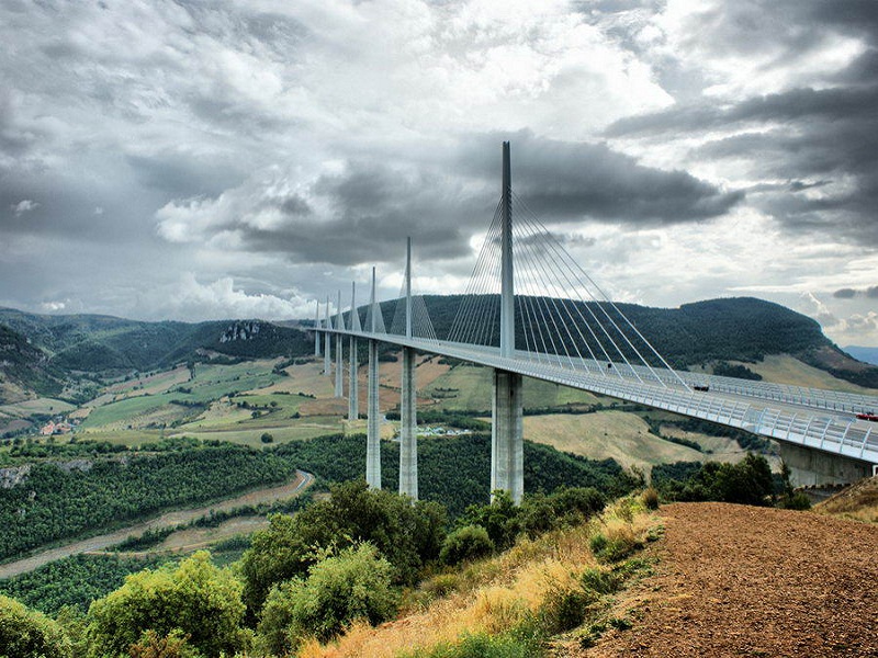 Cầu Millau miền Nam nước Pháp